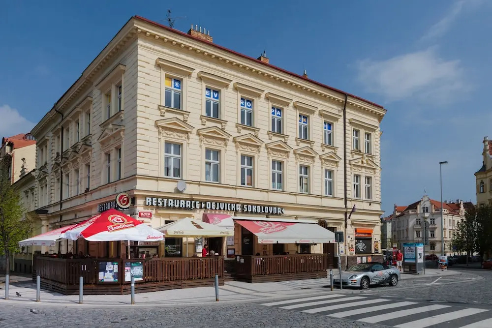 Bright Prague Castle Apartments