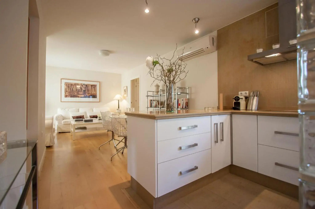 Medina Apartment and Parking Old Town 3 pax