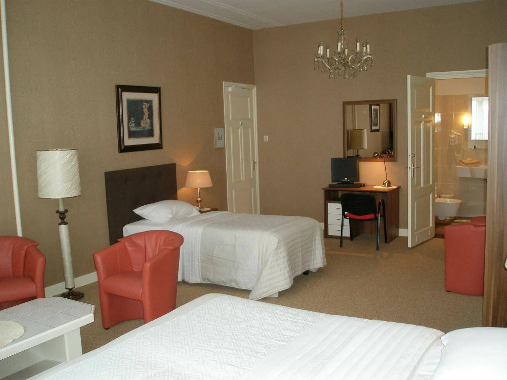 Hotel Excelsior
