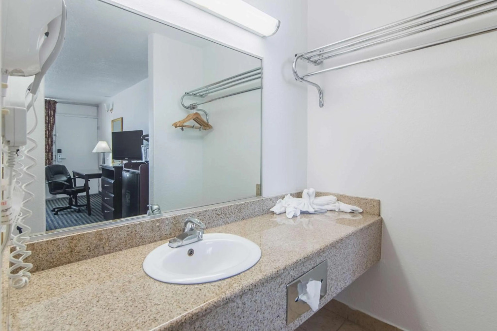 Motel 6-Liberal, KS