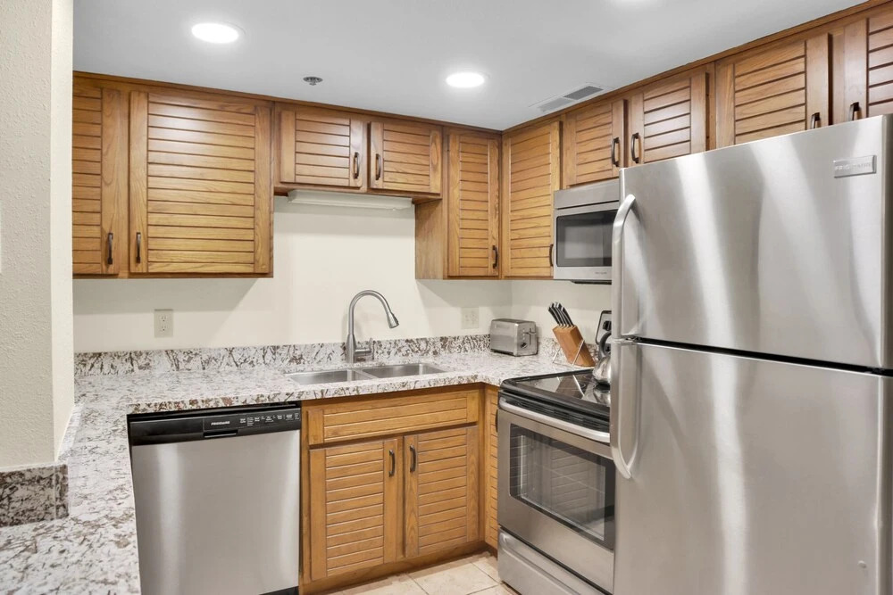 Park Station 214 2 Bedroom Condo by RedAwning