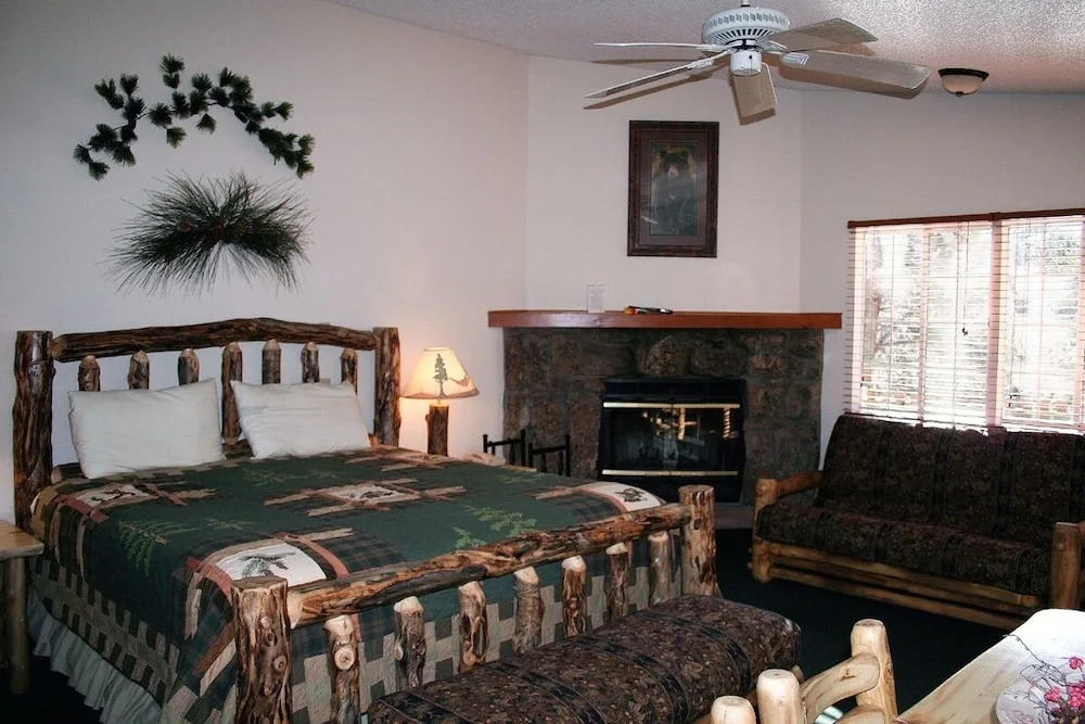 Timber Creek Chalets: 11 1 Bedroom Chalet