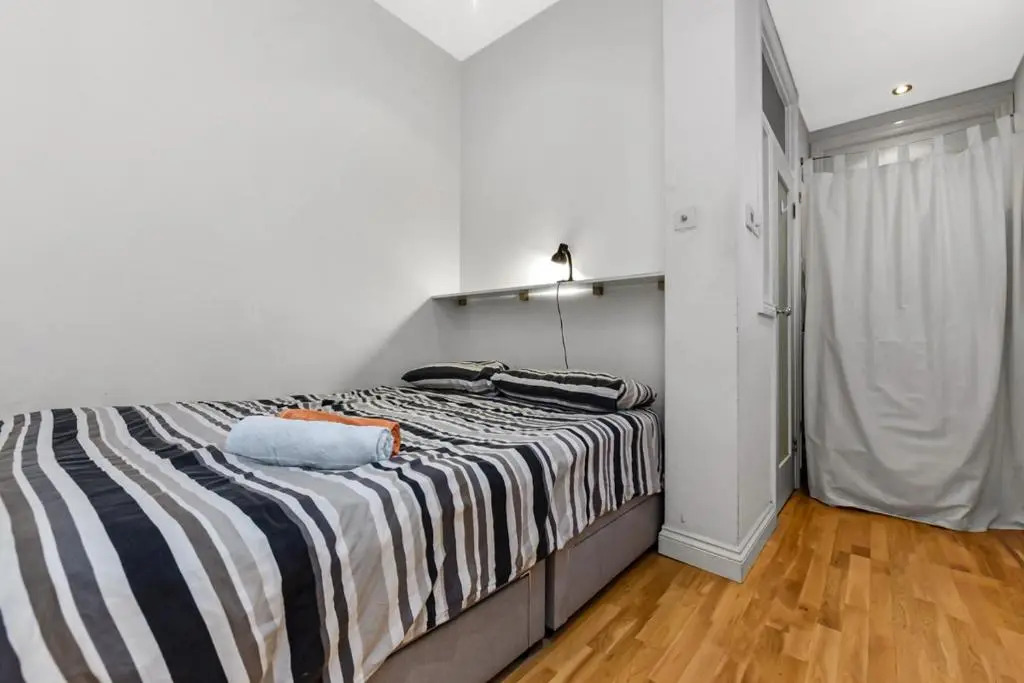 Main Street Corner Great 1bedroom Flat - Richmond
