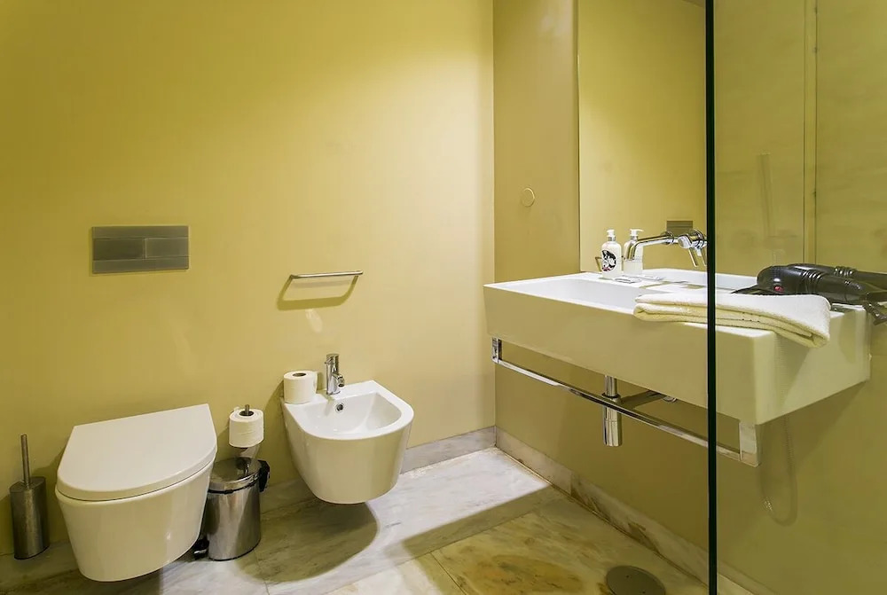 ALTIDO Elegant 1-bed flat, moments from the Cais do Sodré train station