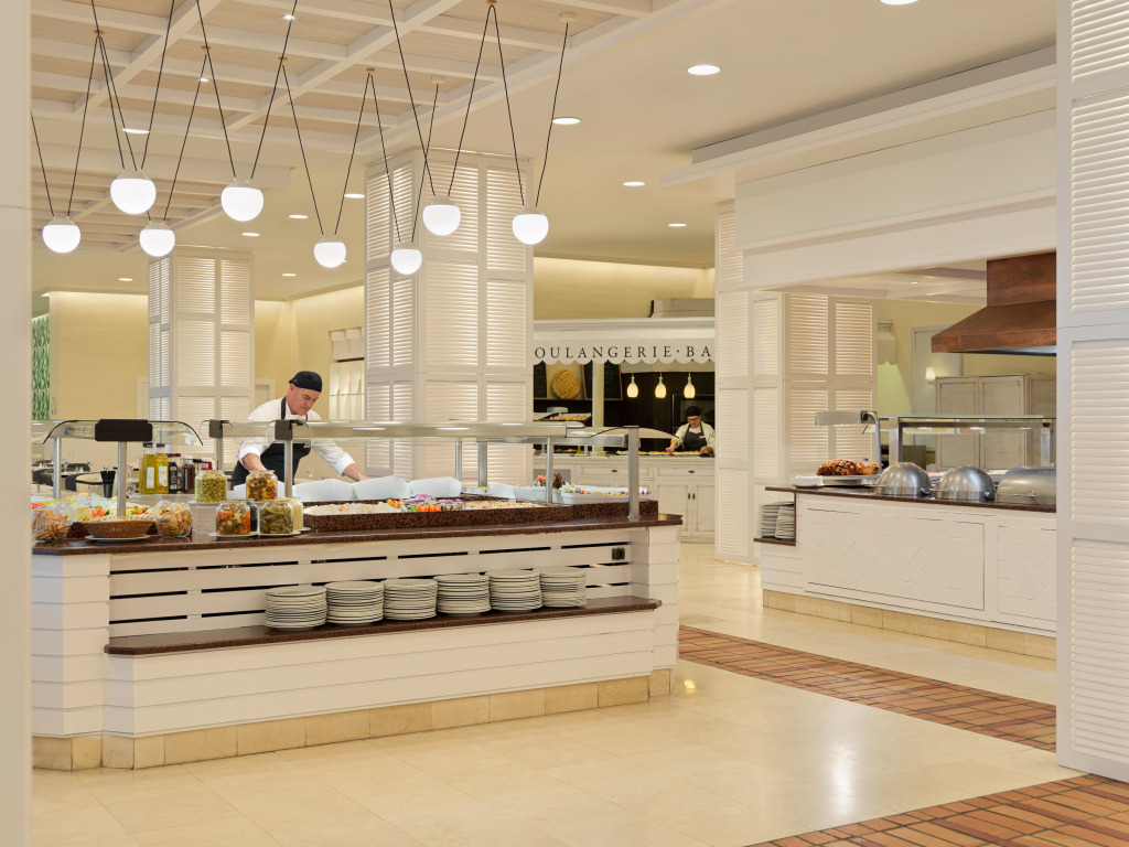 Отель H10 Estepona Palace