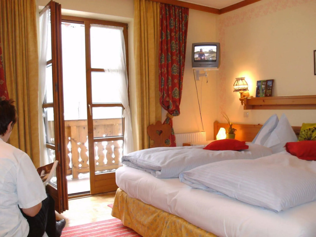 Bauernhofhotel "die Unterbergerin" - Zimmer mit Frühstück und Ferienwohnungen in Gastein mit GRATIS Thermeneintritt