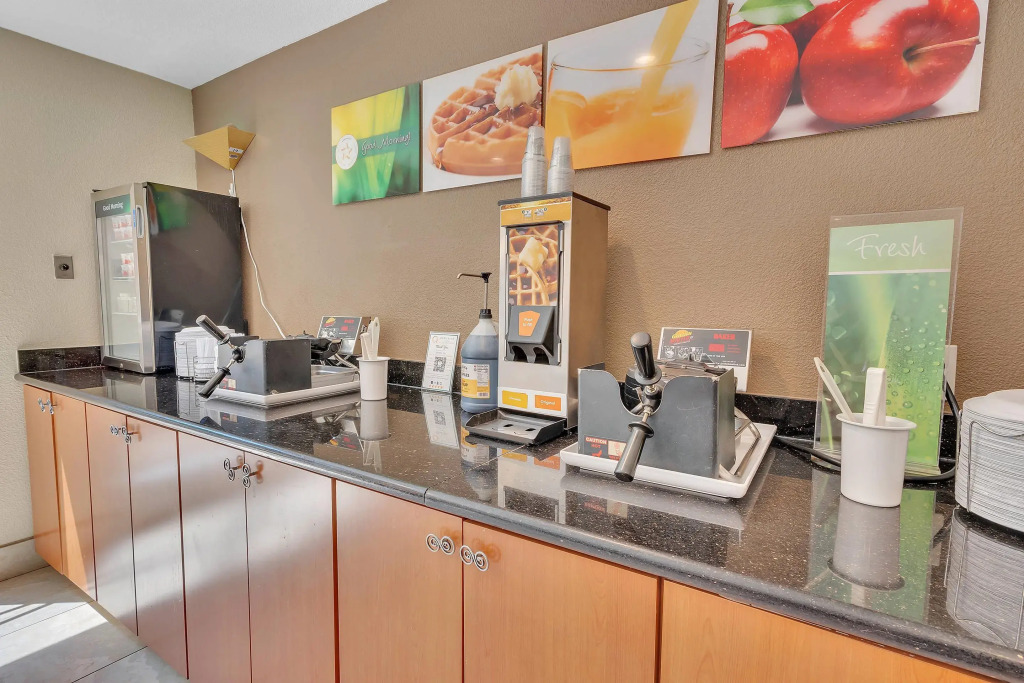 Quality Inn near Six Flags Discovery Kingdom-Napa Valley