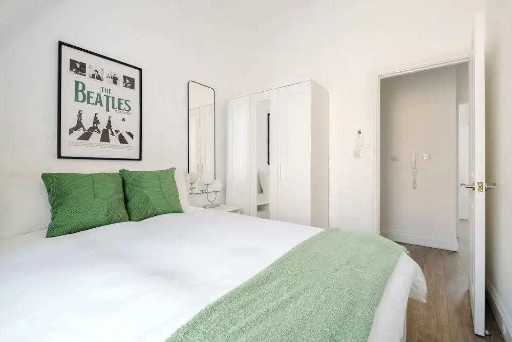 LONDONERS│Fabulous Four Residence