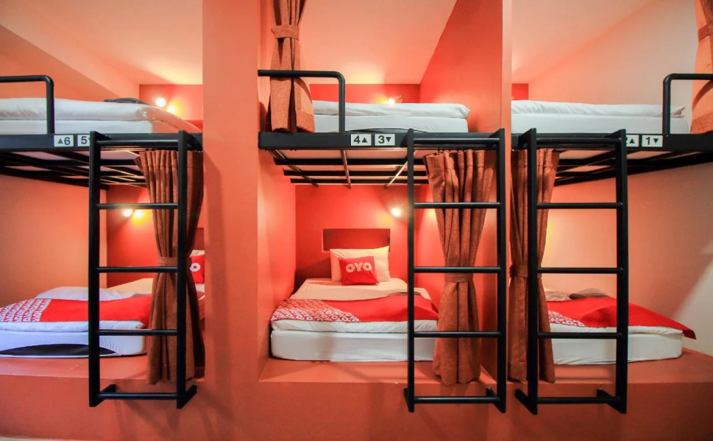 All day hostel @ BTS Bang Chak