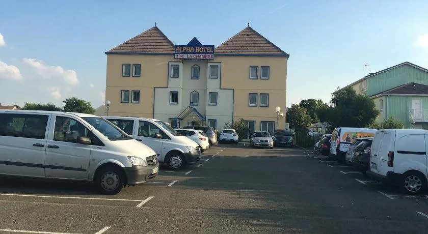 Alpha Hotel