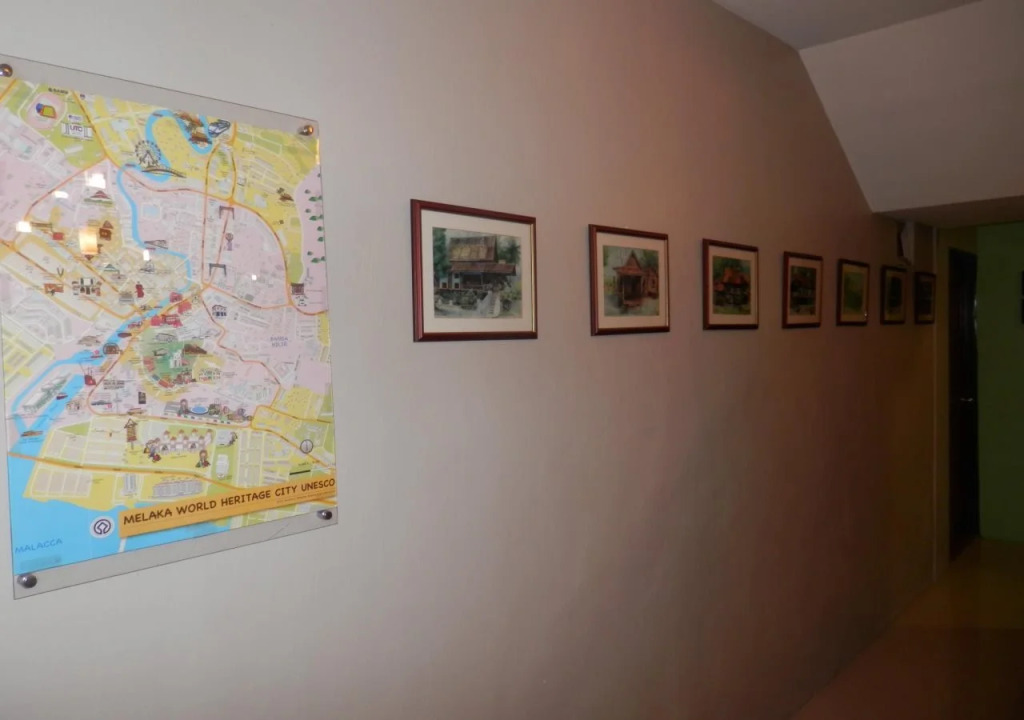 Travellers Planet Hotel & Guest House
