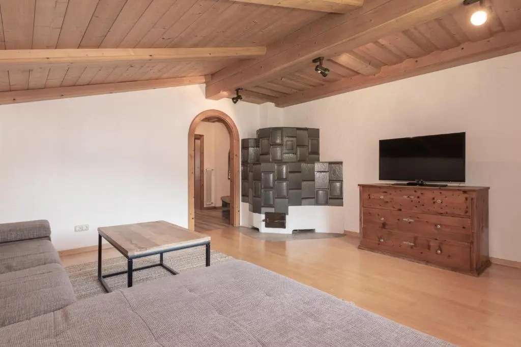Flos Apartment