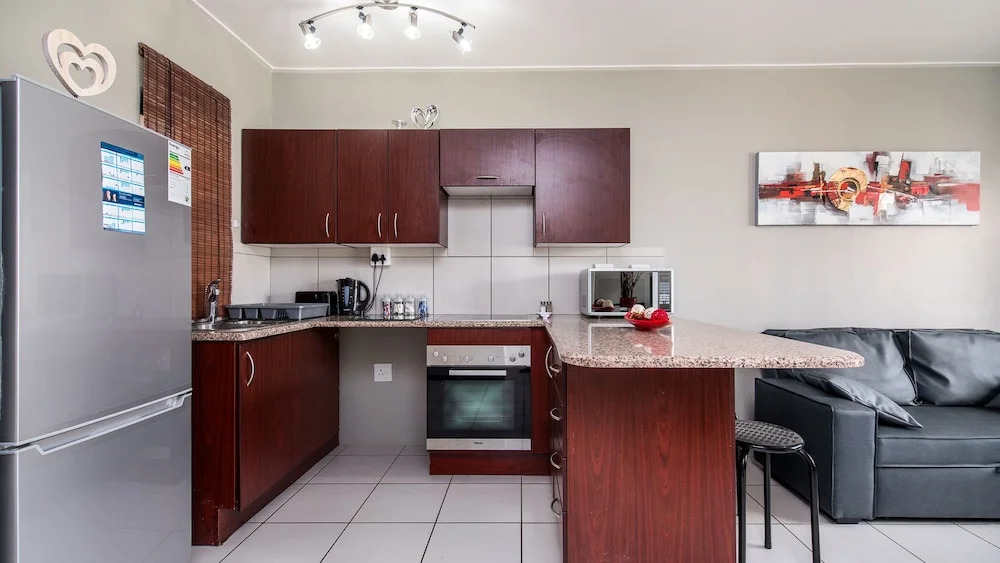 JoziStay @ Jackal Creek Apartments