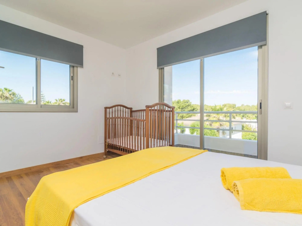 BAHAMAS 2 - Villa for 4 people in Son Serra de Marina.