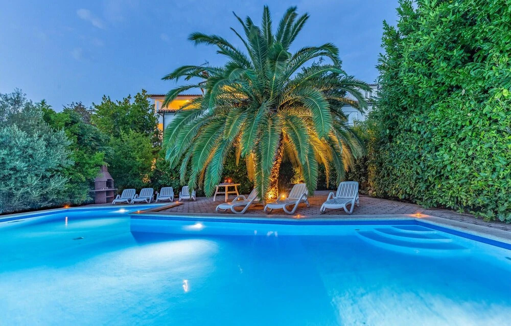 Stunning Home in Pula With Wifi and 3 Bedrooms