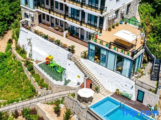 Wenling yinxingyuan seaside home stay