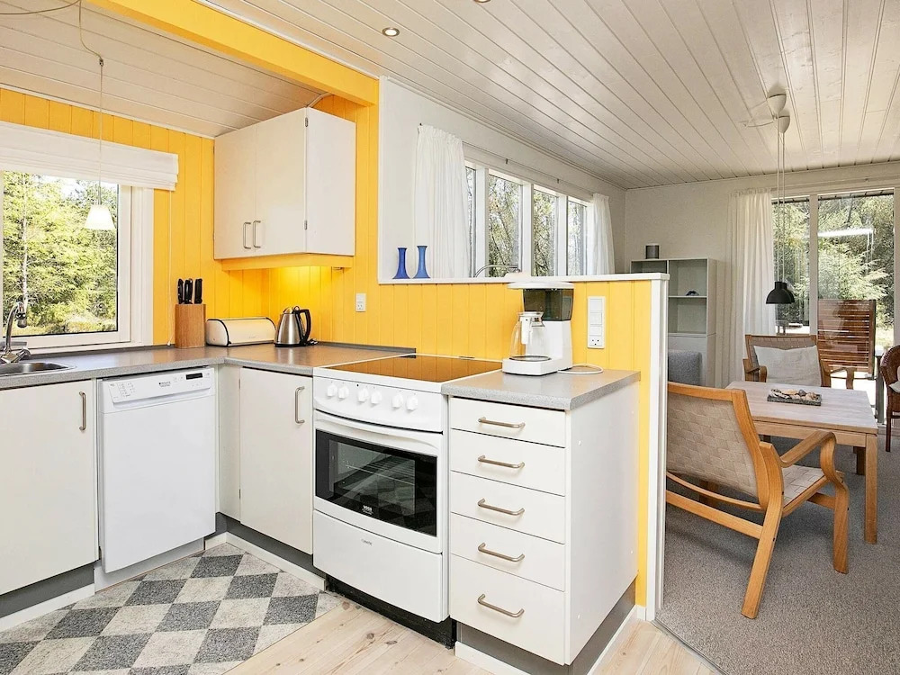 Delightful Holiday Home in Albak With Terrace