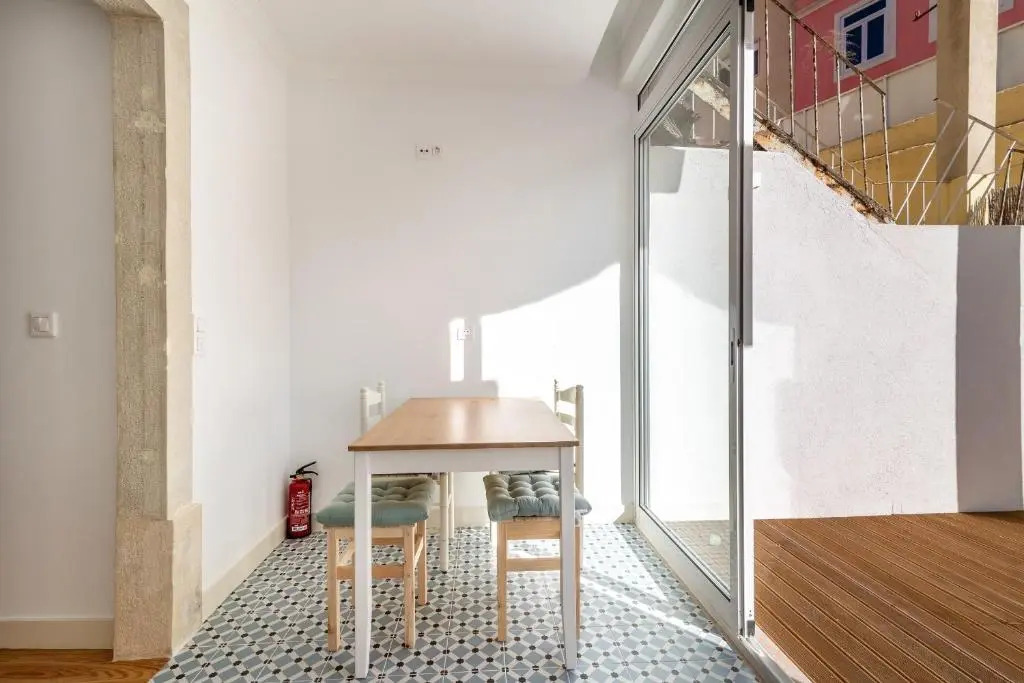 1bd Industrial-Styled Home in Lisbon by GuestReady