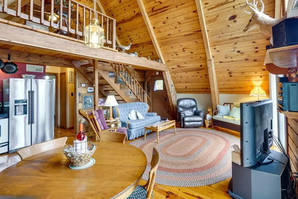 Lakefront Sunrise Beach Cabin w/ Private Dock!