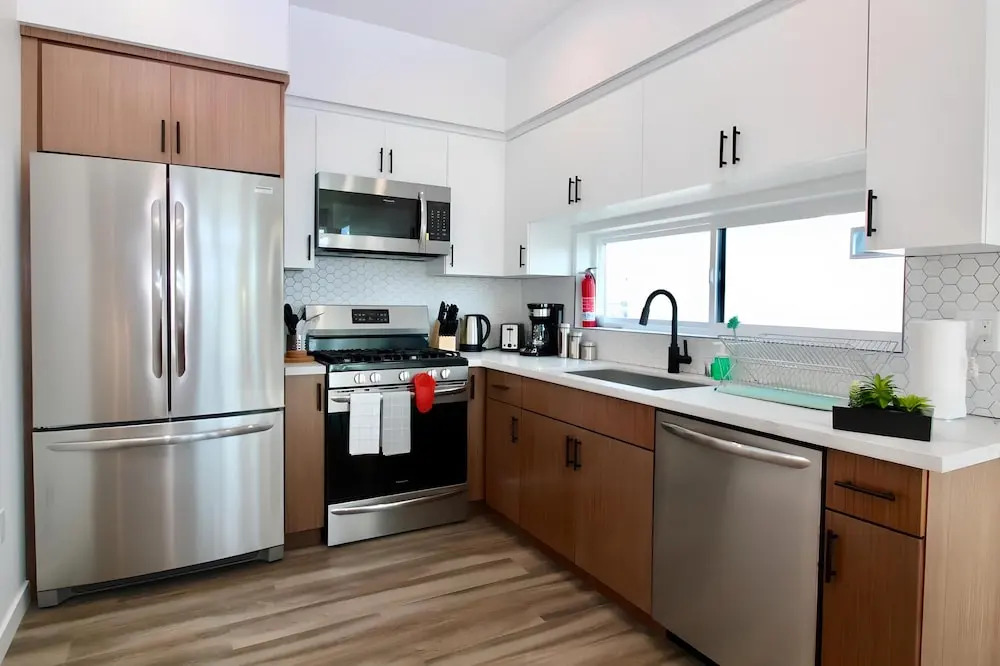 Los Angeles 3BR Villa Suites-FreeParking