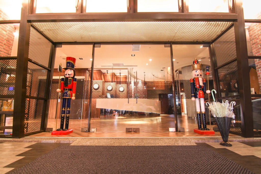 Smile 73 Hotel