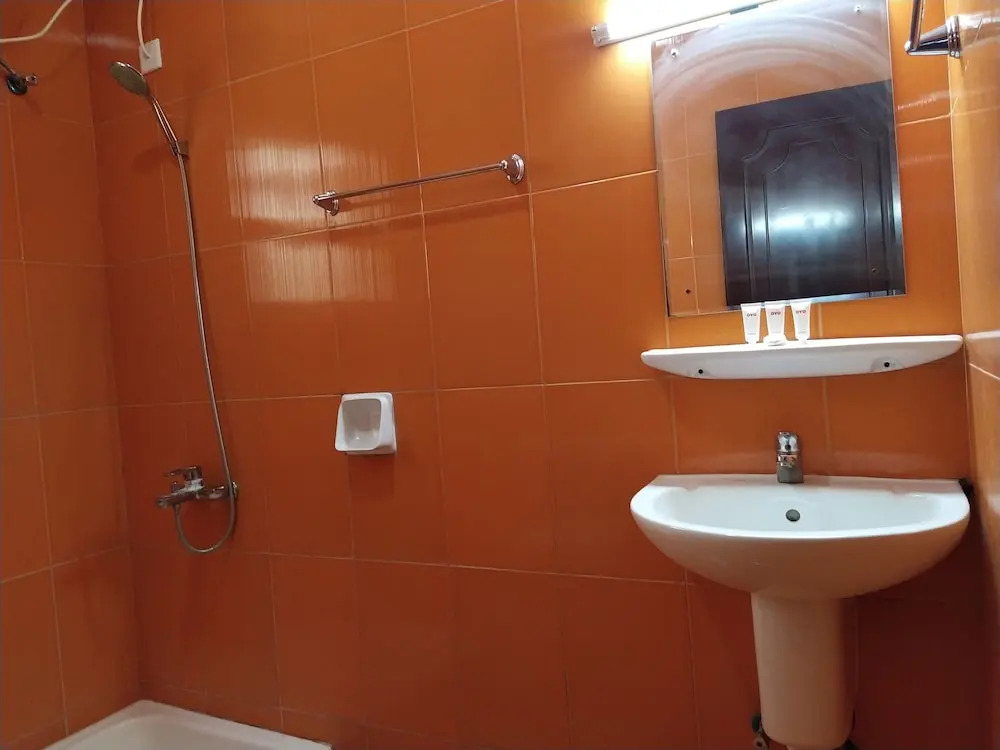 Super OYO 107 Al Areen Hotel Apartments