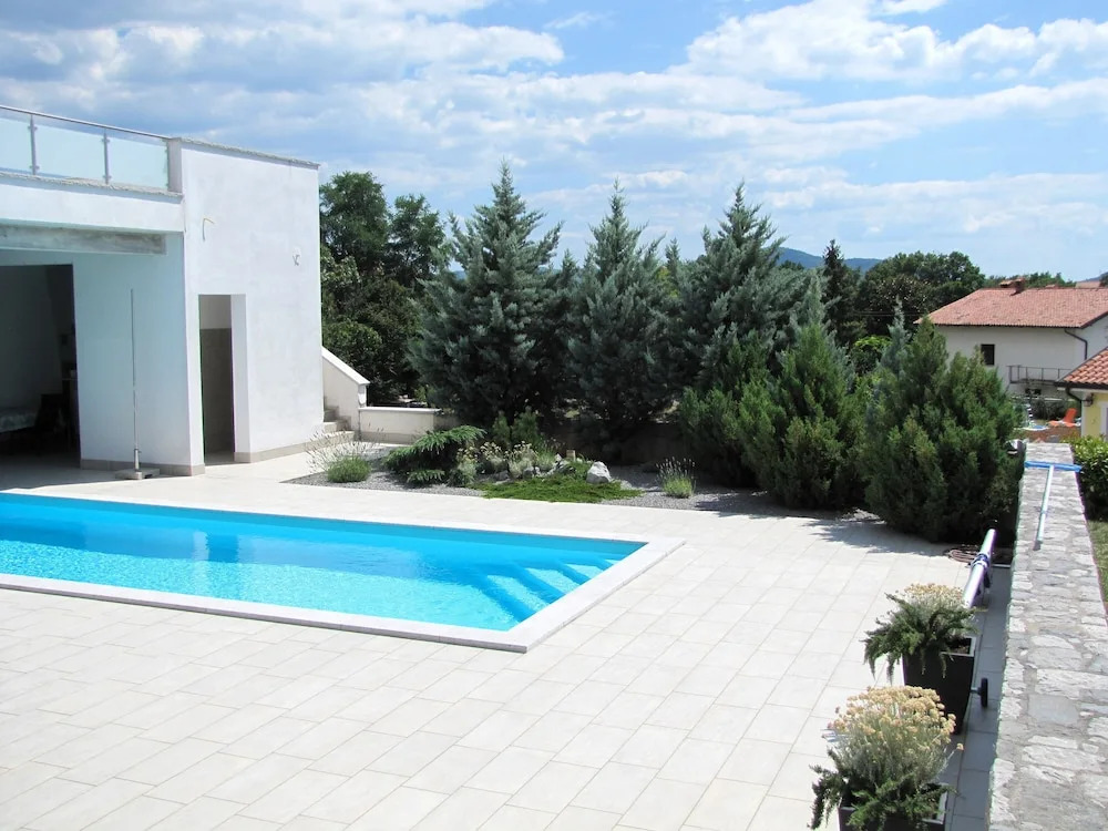 Villa Lavanda in Kriz Sezana with private swimpool
