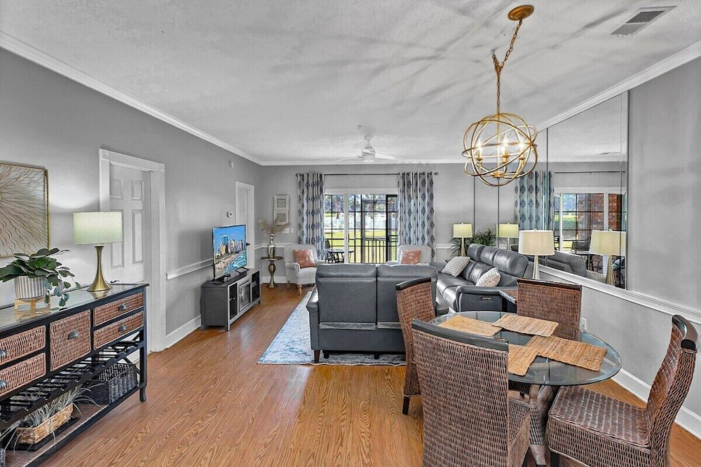 Magnolia North 4827-104