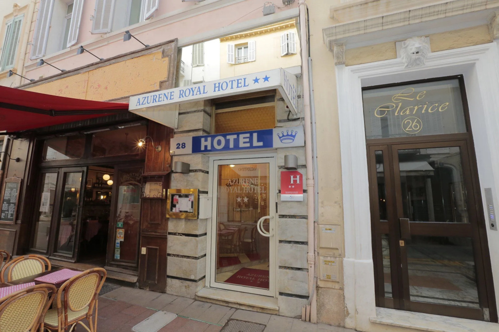 Azurene Royal Hotel
