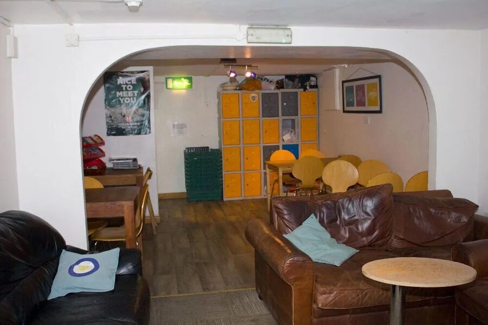 The Grapevine Seafront - Hostel