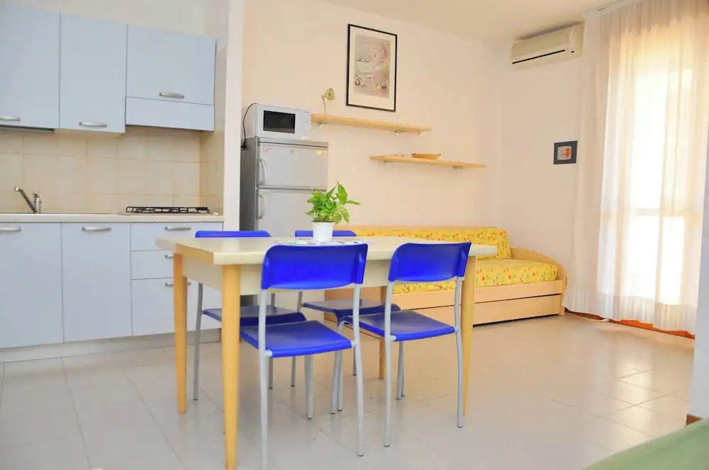 Cozy Studio Flat With Shared Pool-beahost