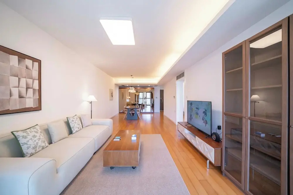 Tyms Elegant 2BR 1BA Apt Walk to Malls