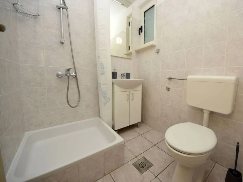 Apartment Mira