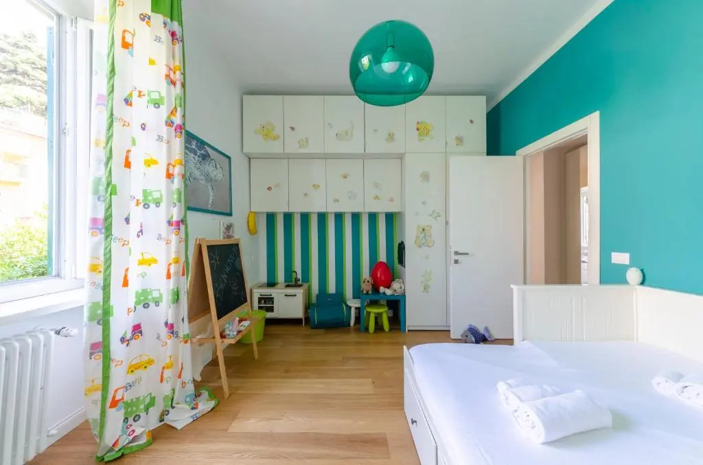 ALTIDO Family friendly Apt for 6, near Royal Palace Museum