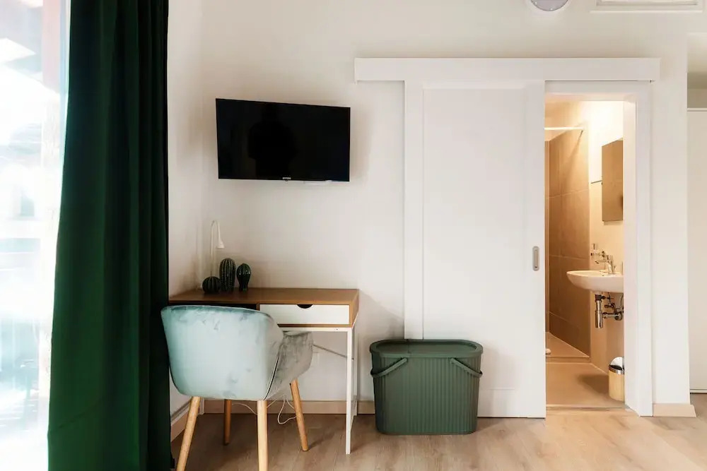 Florida Ascona Rooms by Quokka 360 - Between the Lake and the City