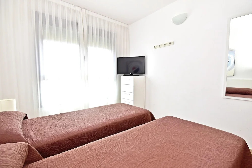 Apartment with One Bedroom in Benidorm, with Wonderful City View, Pool Access And Terrace - 900 M From the Beach