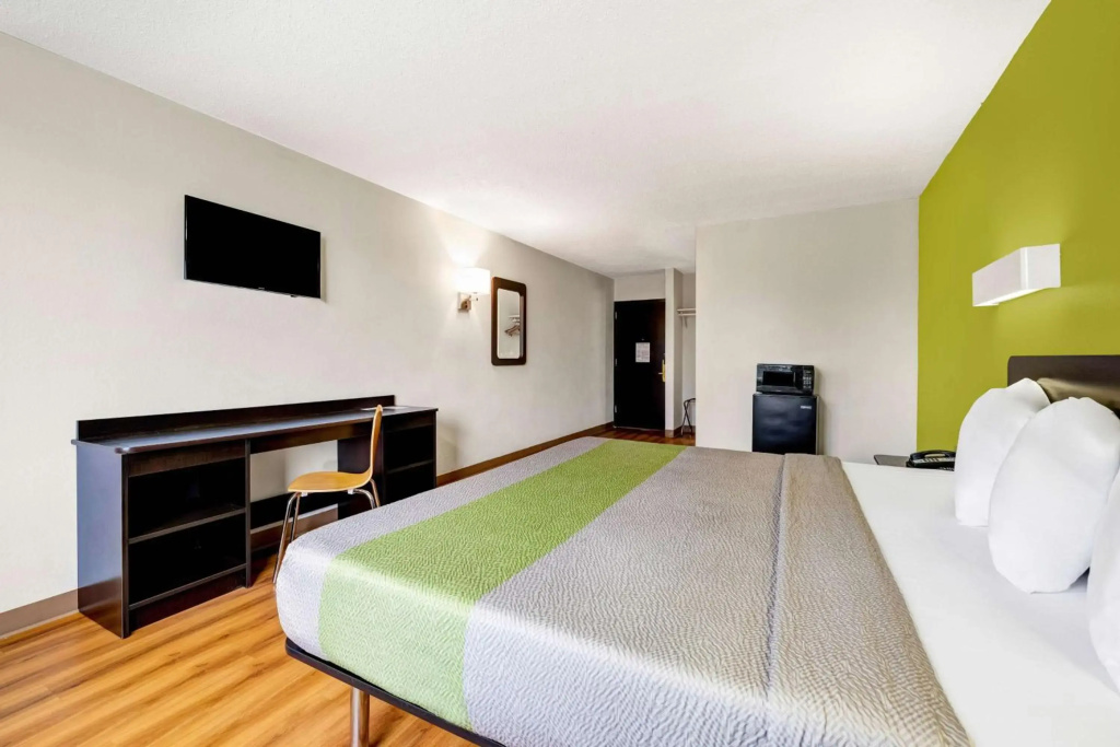 Motel 6 Indianapolis IN