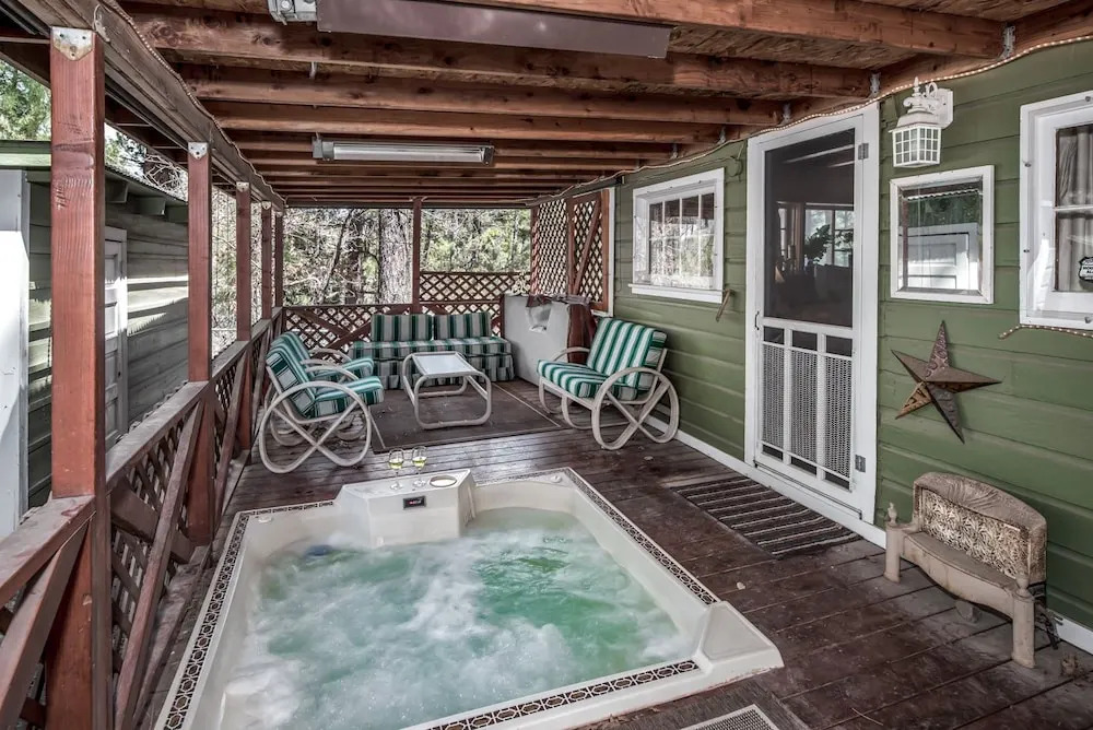 Four Miles - Two Bedroom Cabin