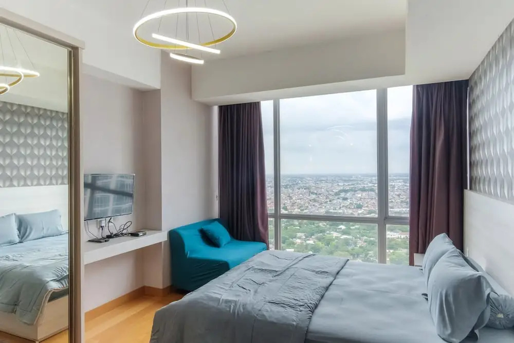 TwoSpaces Living at UResidence Apartment