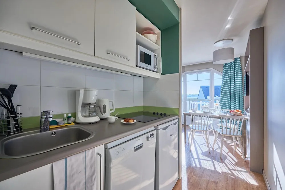 Courseulles Coastal Apartment for 4