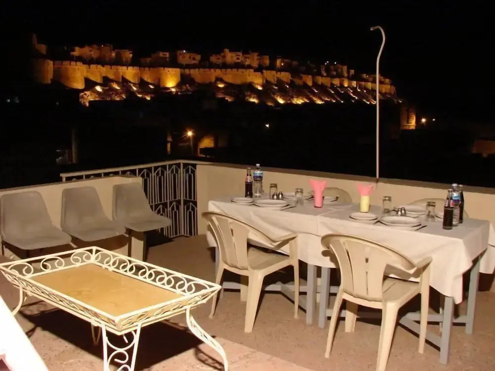Hotel Jaisal Palace