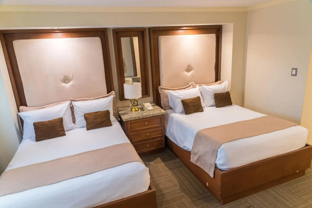 Rose Hotel