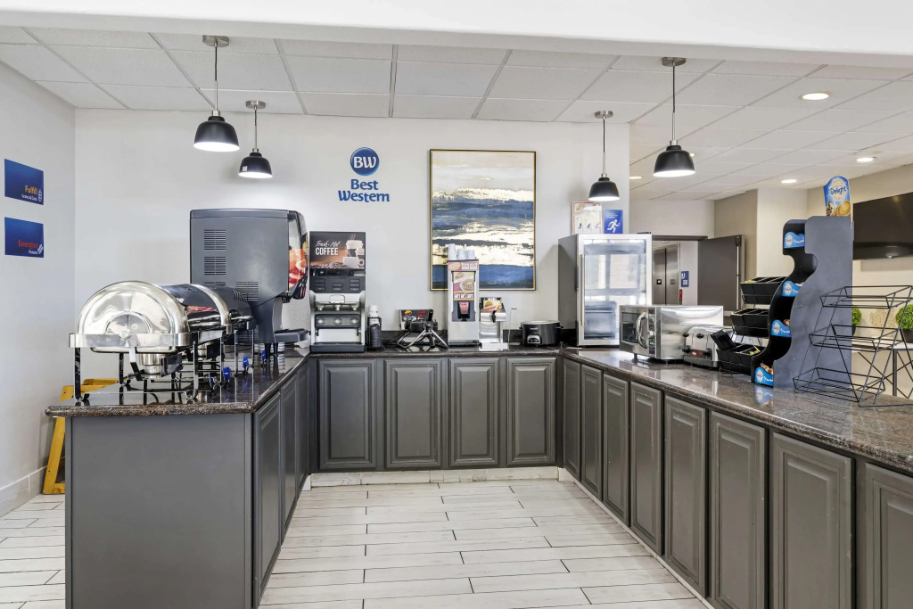 Best Western Lubbock West Inn & Suites