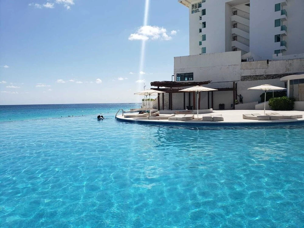 Beach and Ocean Front Apartments Cancun