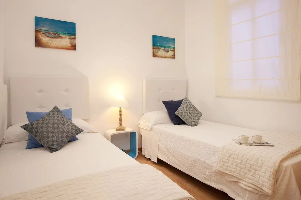 Sagrada Gaudi 2BD