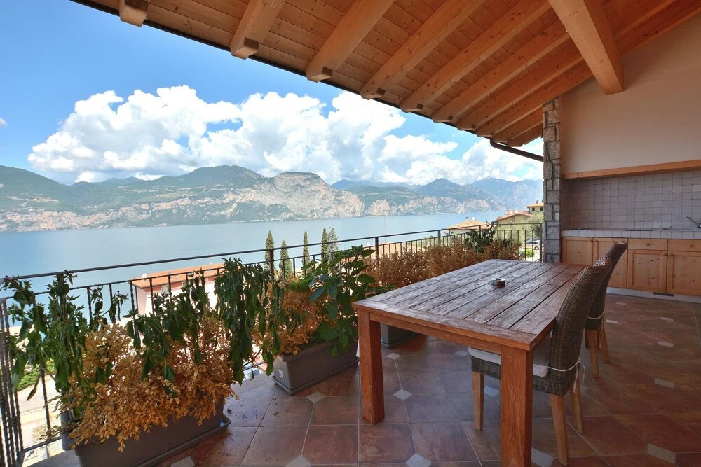 Paradise Apartment