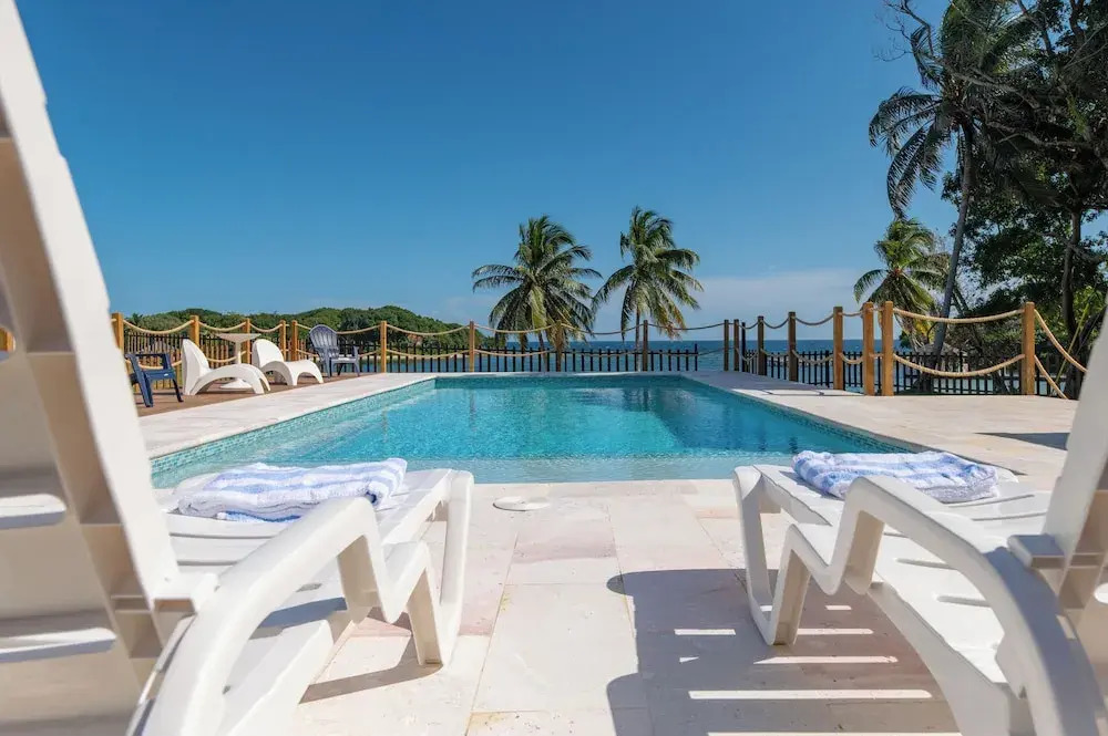 Paradise Reef Villas