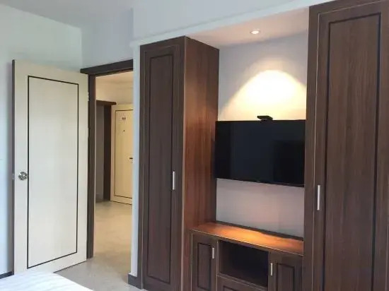 Yuyao Jjiangnanbusiness Hotel