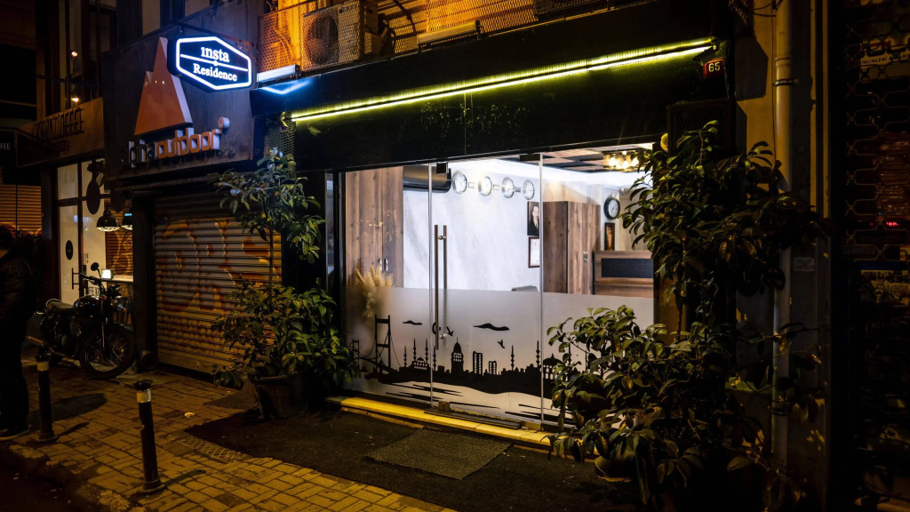 Hotel Insta Residence