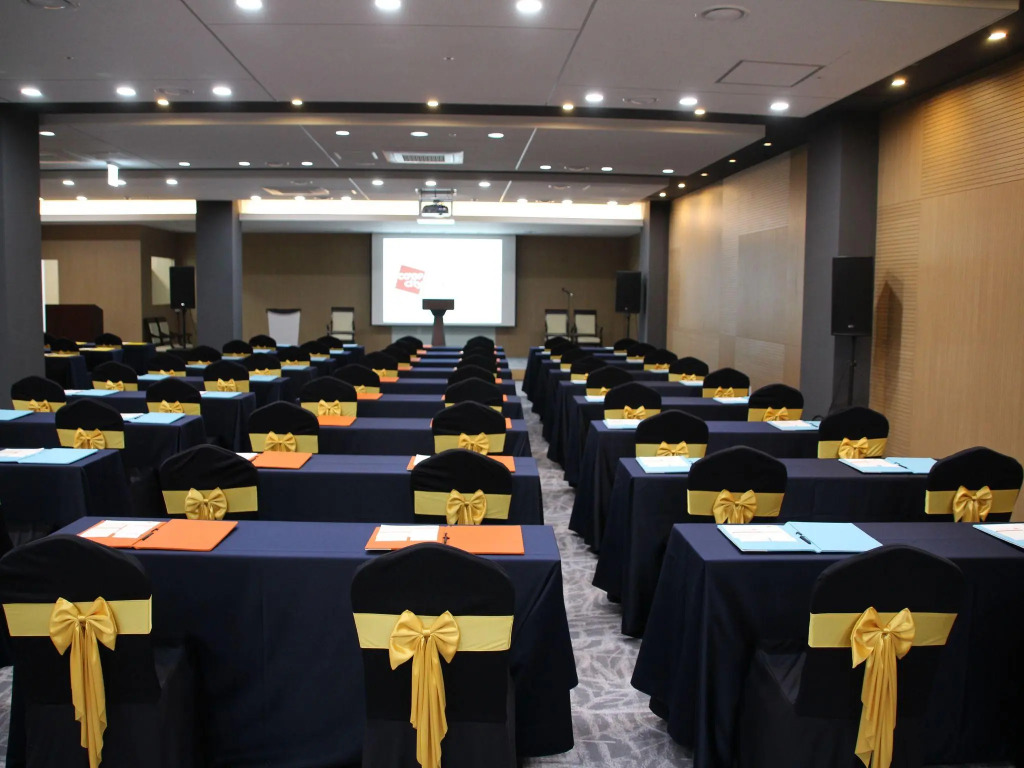 Co-op City Hotel Seongsan